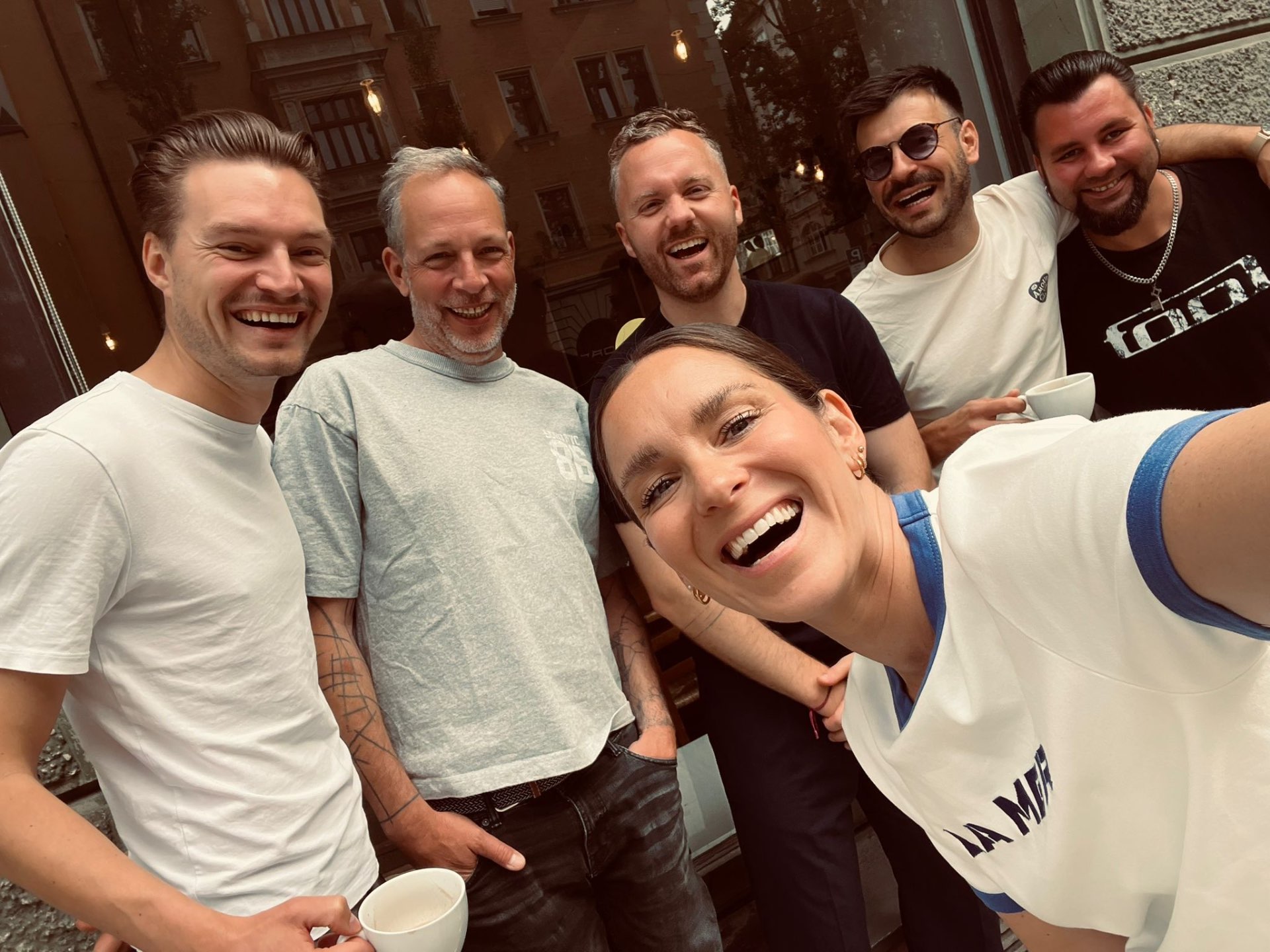 Team-Selfie nach erfolgreichem Tag